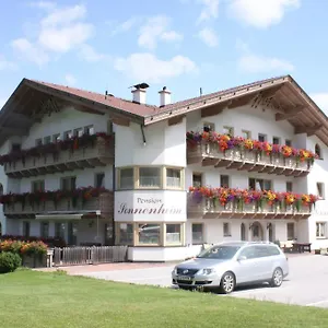 Sonnenheim , Schönberg im Stubaital Austria