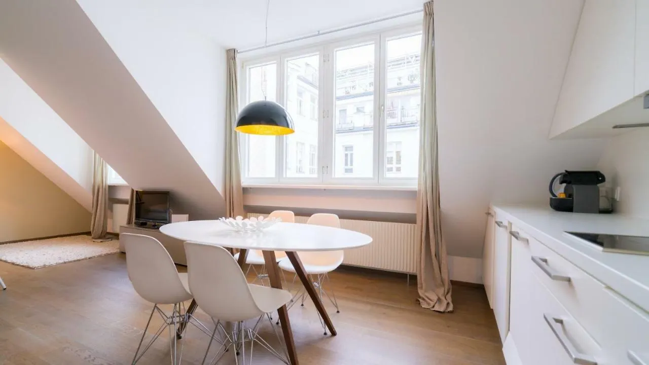 Vienna Residence, City Park - Belvedere 0*,